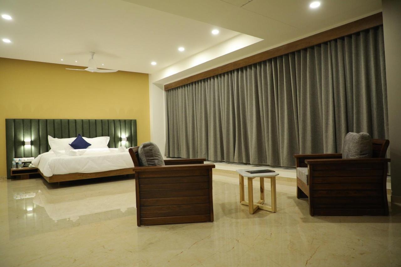 Hotel Vits The Somnath Gateway Extérieur photo