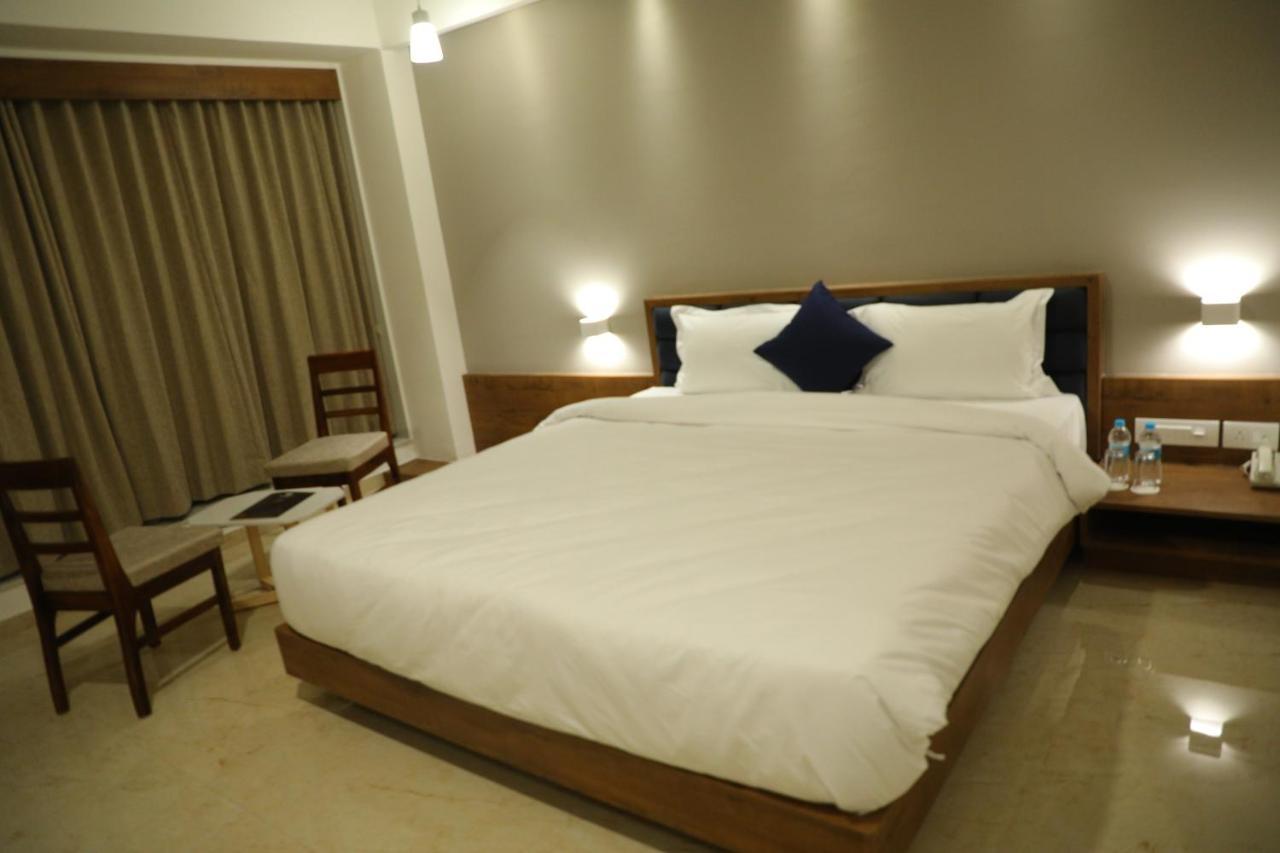 Hotel Vits The Somnath Gateway Extérieur photo