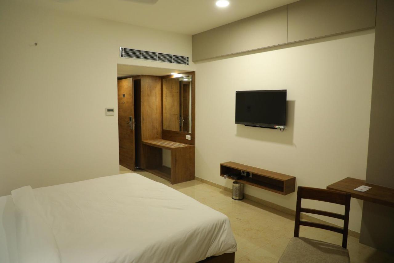 Hotel Vits The Somnath Gateway Extérieur photo