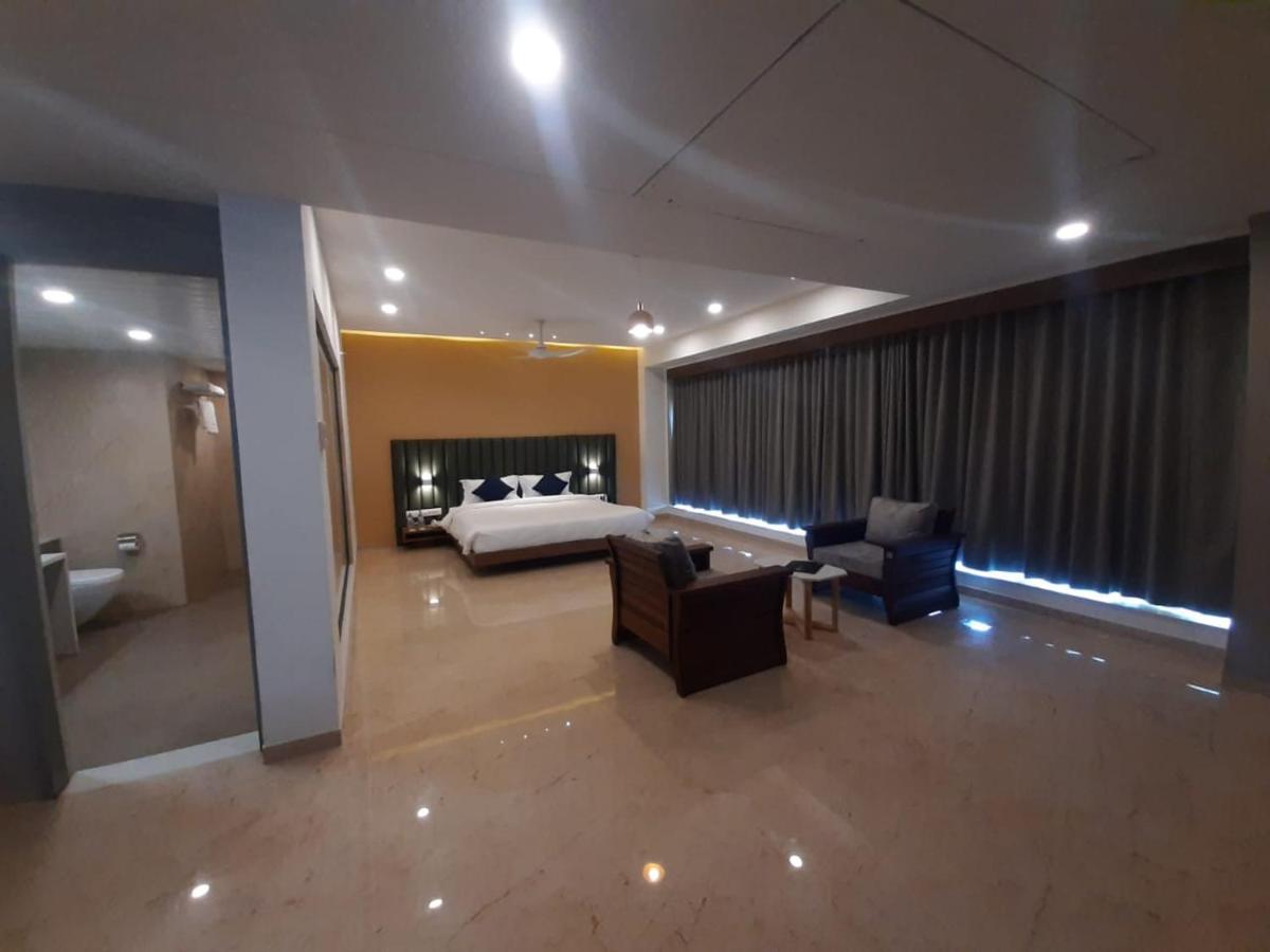 Hotel Vits The Somnath Gateway Extérieur photo