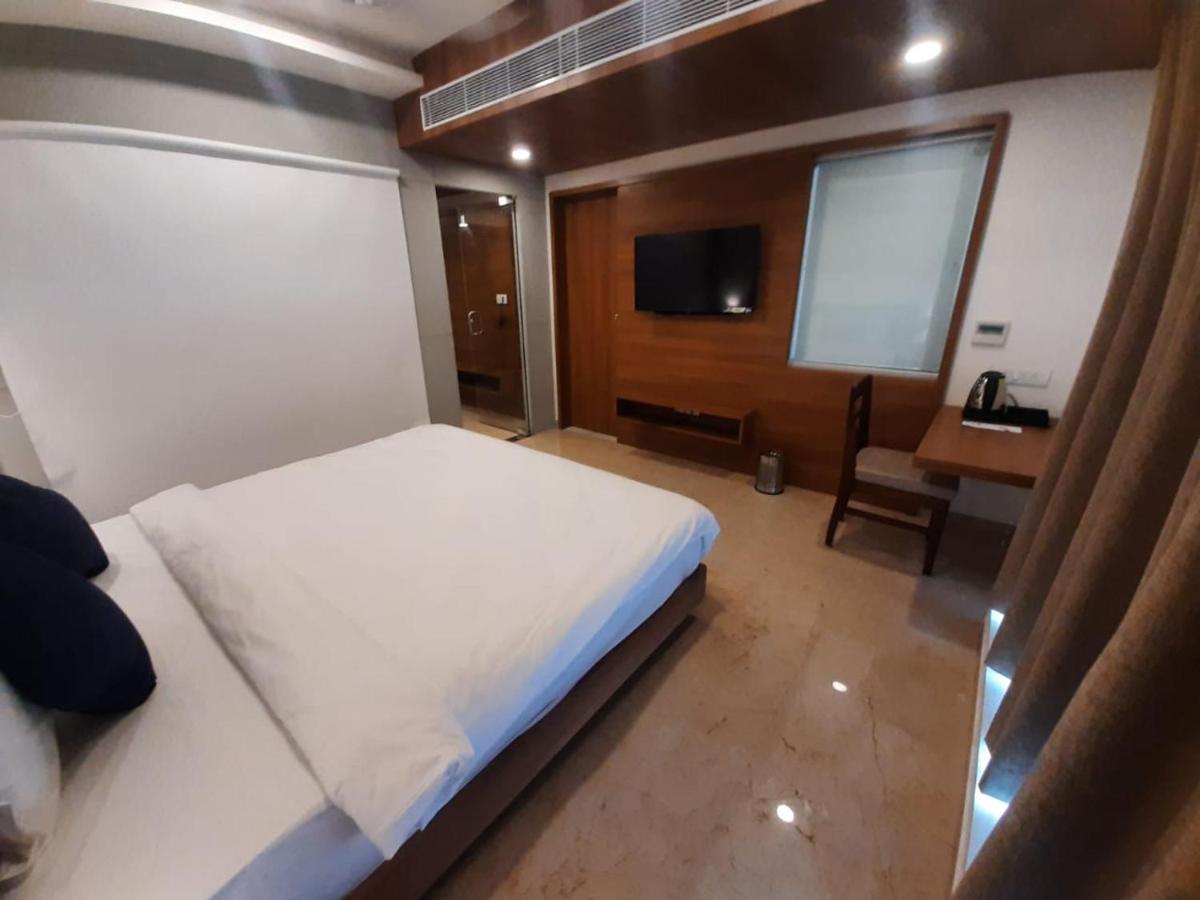 Hotel Vits The Somnath Gateway Extérieur photo