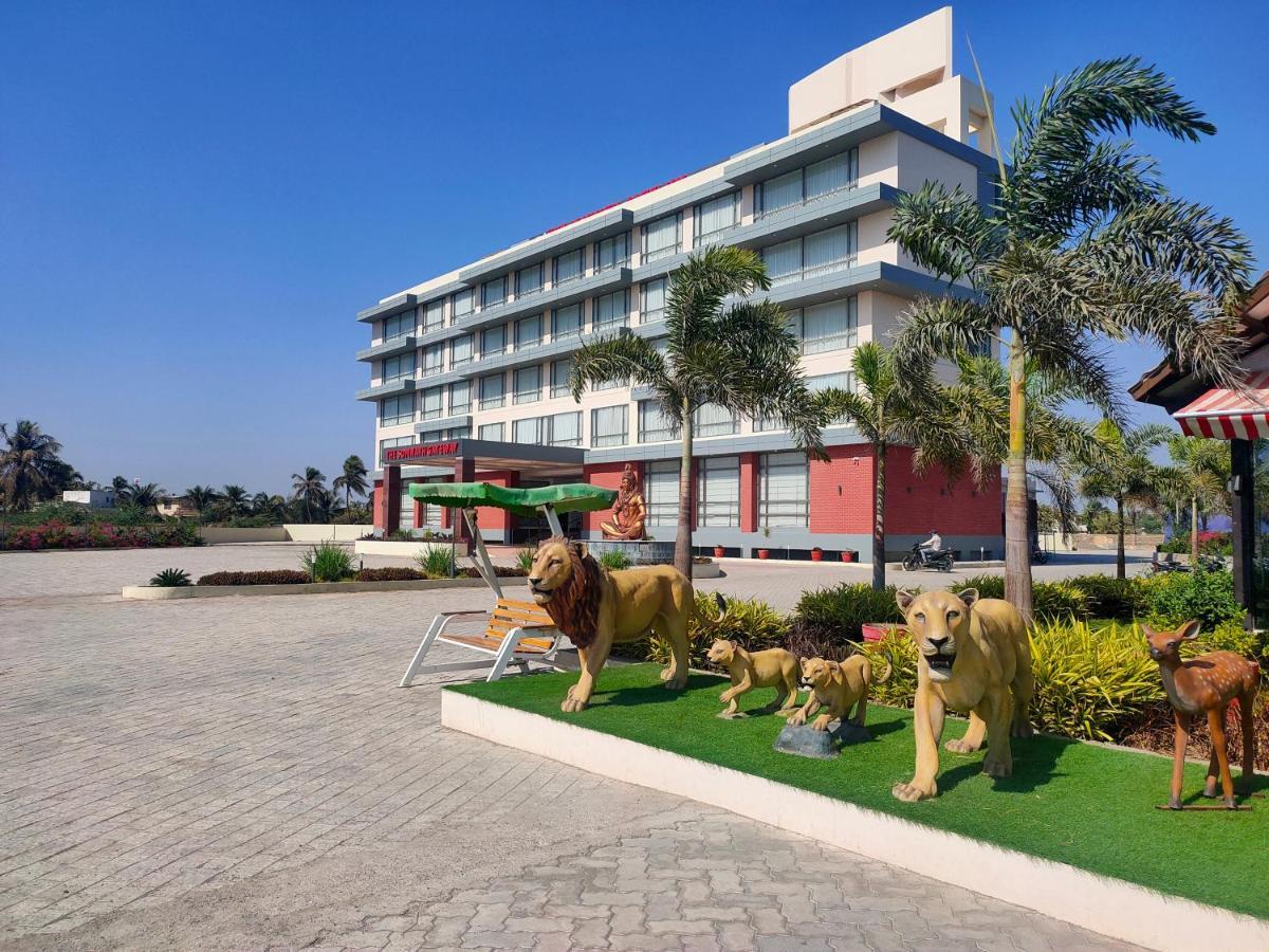 Hotel Vits The Somnath Gateway Extérieur photo