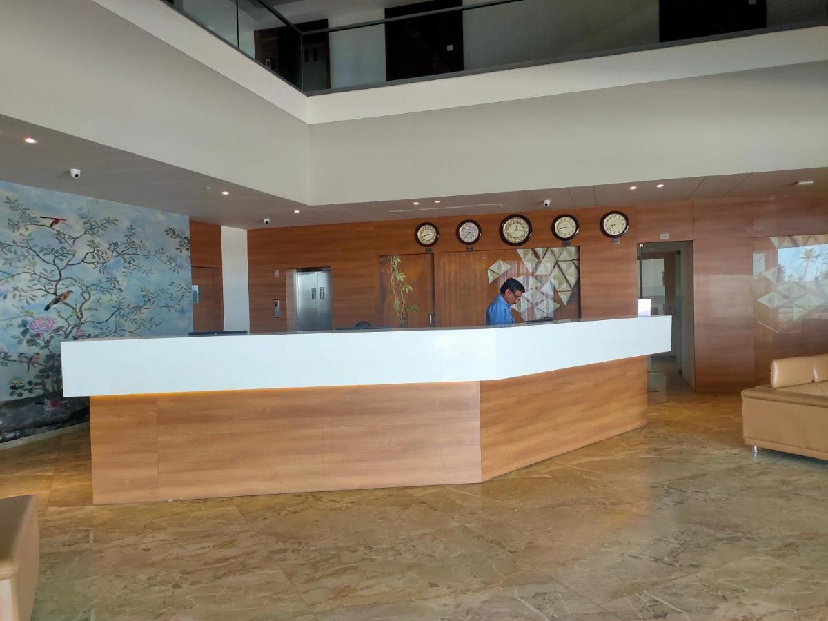 Hotel Vits The Somnath Gateway Extérieur photo