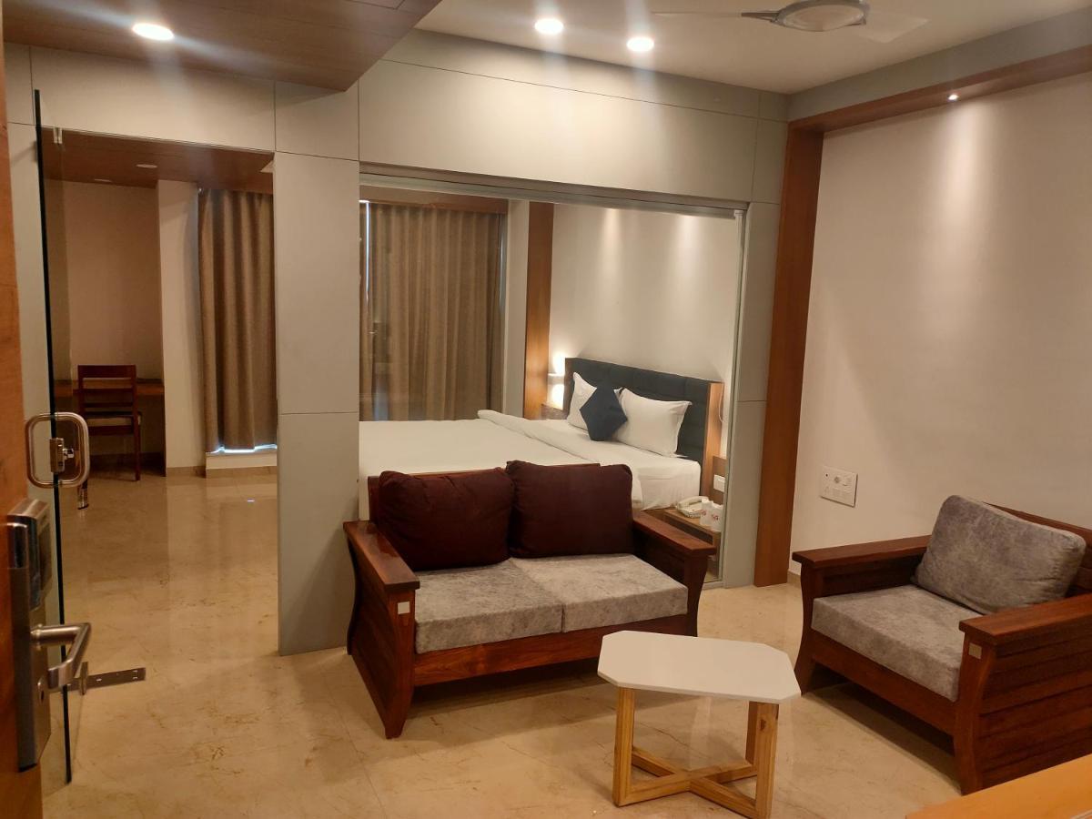Hotel Vits The Somnath Gateway Extérieur photo